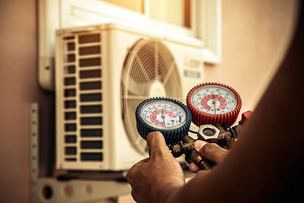 Professional Hvac Installation technician working in Skippack, PA